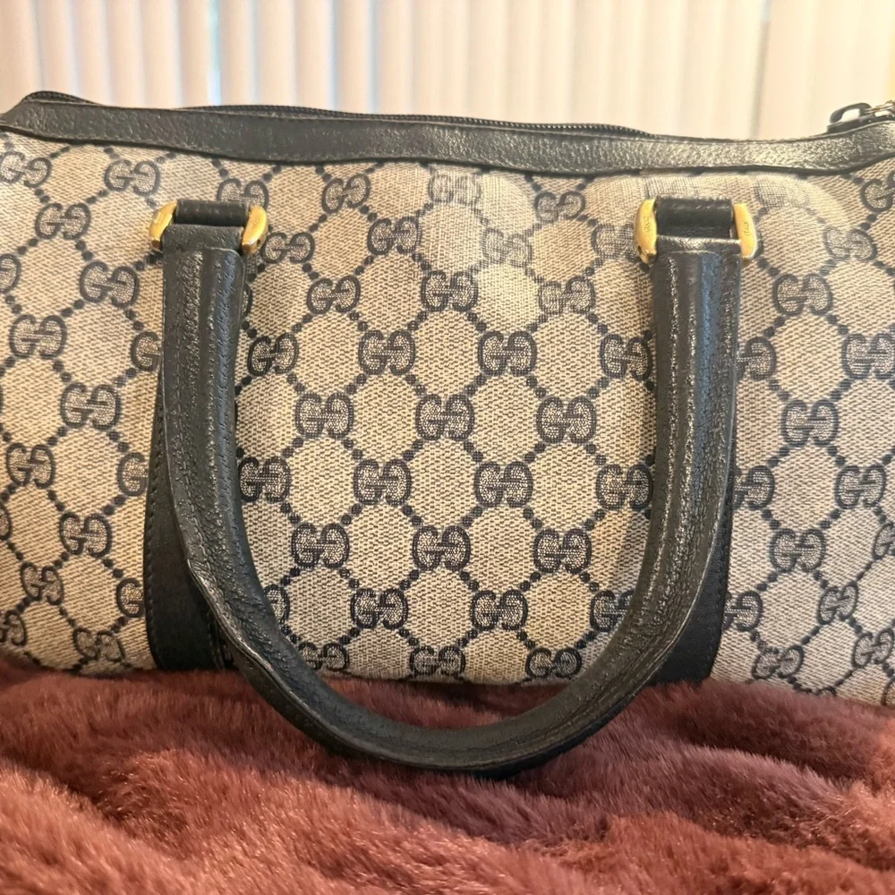 Vintage Gucci Navy Boston - Picture 2 of 16